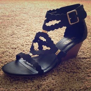 Xoxo wedges